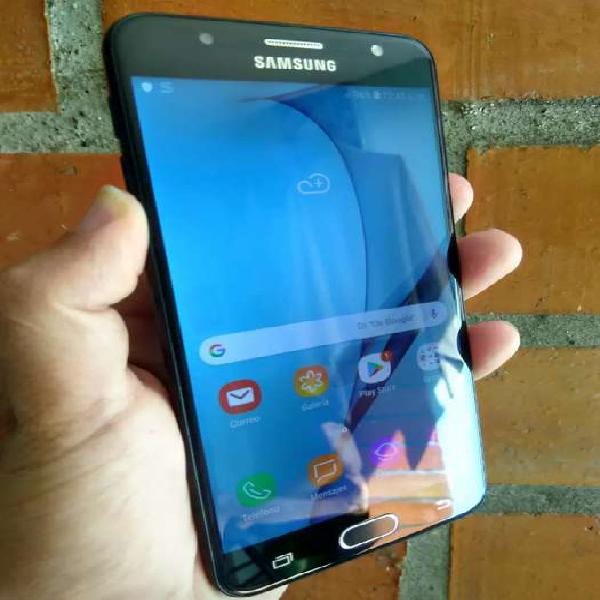 Hermoso Samsung Galaxy j7 prime huella