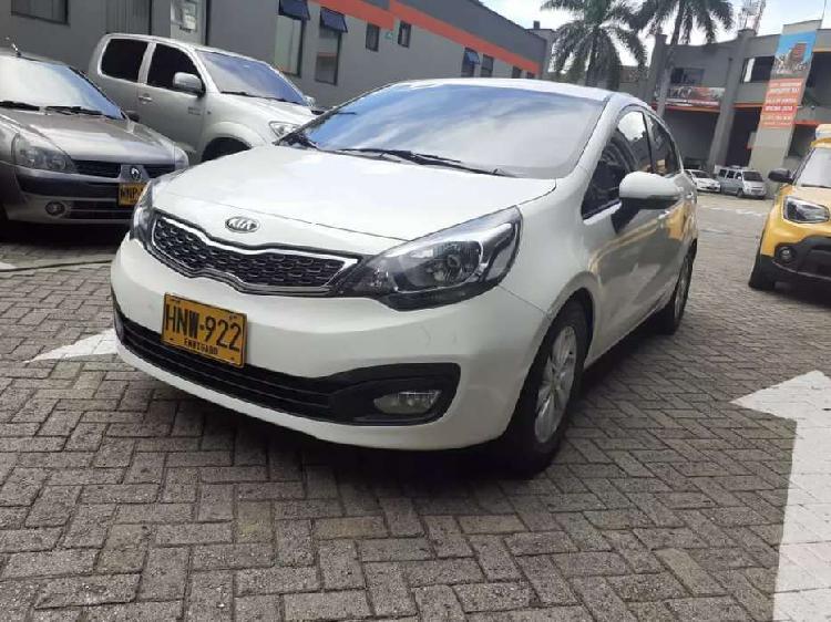 KIA RIO SEDAN 2014 MECÁNICO