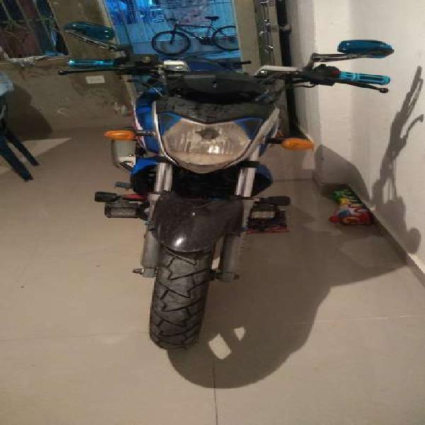Linda moto Yamaha fz16