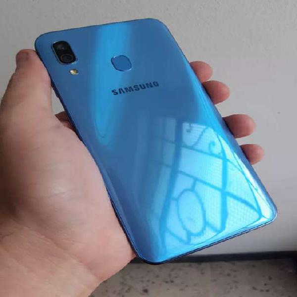 Samsung Galaxy A30 como nuevo perfecto estado