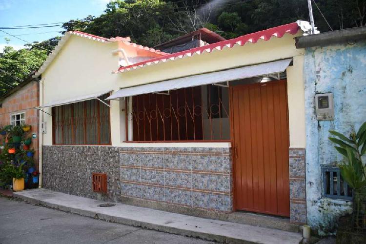 Se vende casa lote