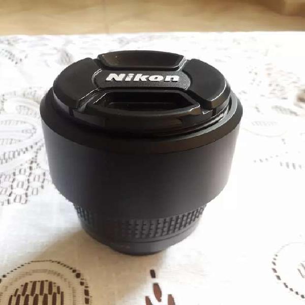 Teleobjetivo Zoom Nikon 70-300 Mm