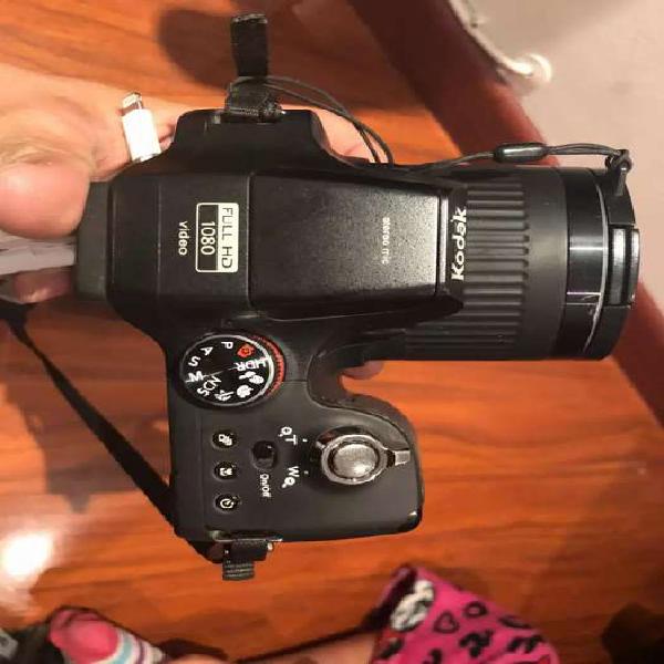 VENTA $600.000 cámara kodak z990 estado usado-nuevo Cámara