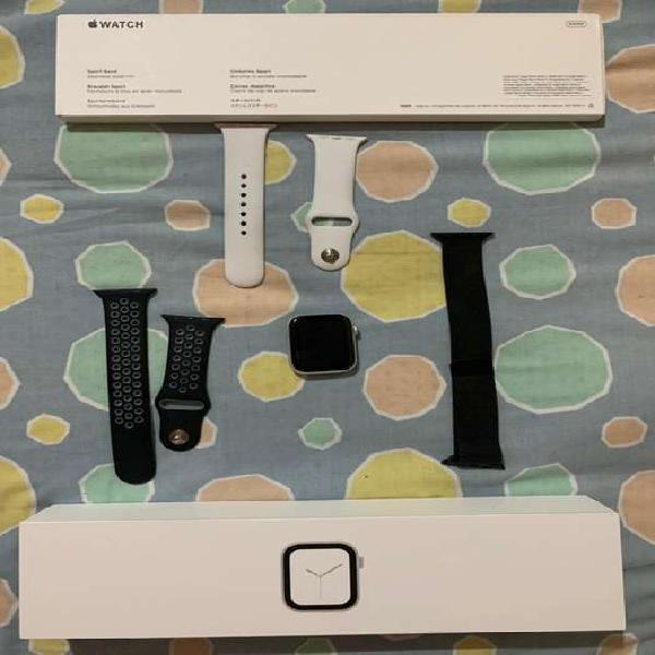 Apple watch seeie 4 44mm con garantia