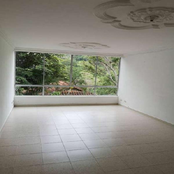 SE VENDE LINDO APARTAMENTO EN ALVAREZ