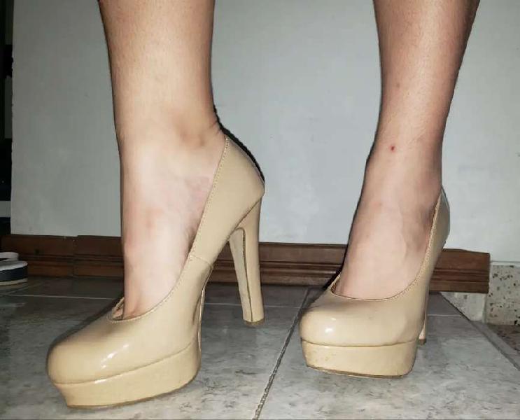 TACONES CERRADOS USADOS