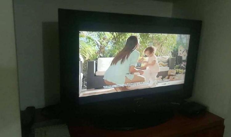 TV 32 LCD SAMSUNG CON BASE GIRATORIA (NO SMART)