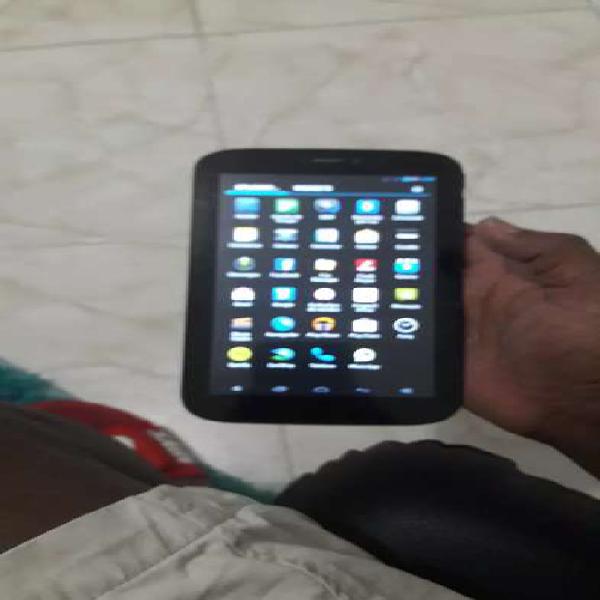 Tablet con entrada para sim card