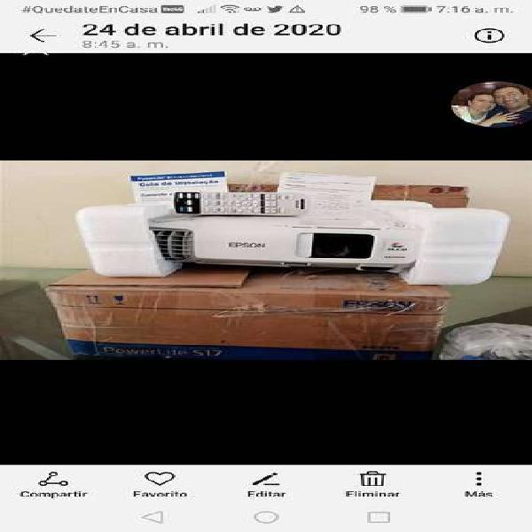 EPSON SVGA PROYECTOR CASI NUEVO