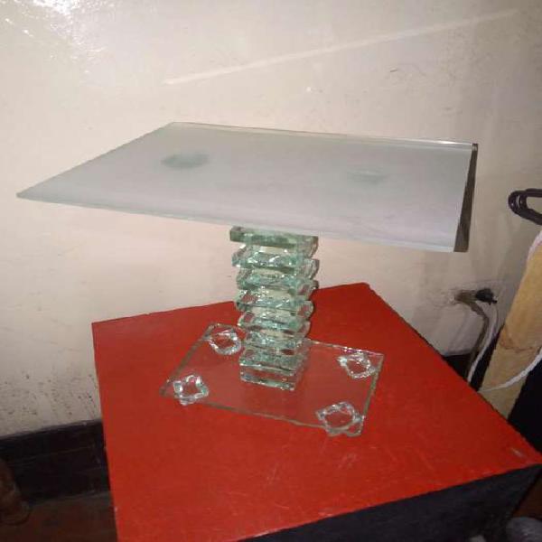 Mesa auxiliar de vidrio