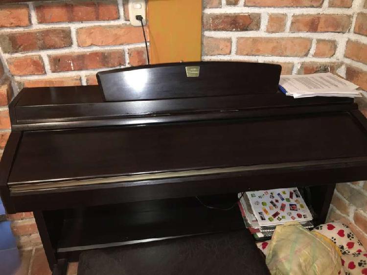 Piano Clavinova Yamaha Clp-240