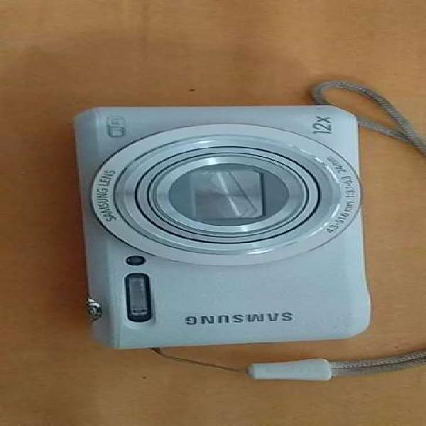 Se vende cámara Samsung con conexión a wifi