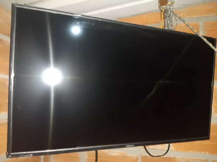 Smart TV 40"