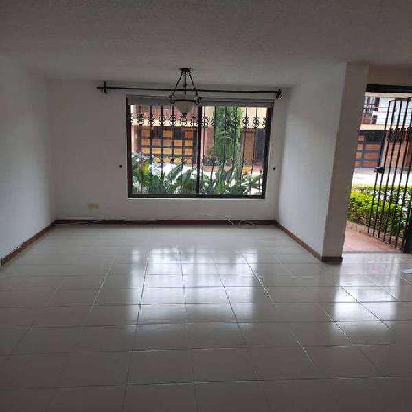 Arriendo casa san antonio de pereira/sector san bartolo