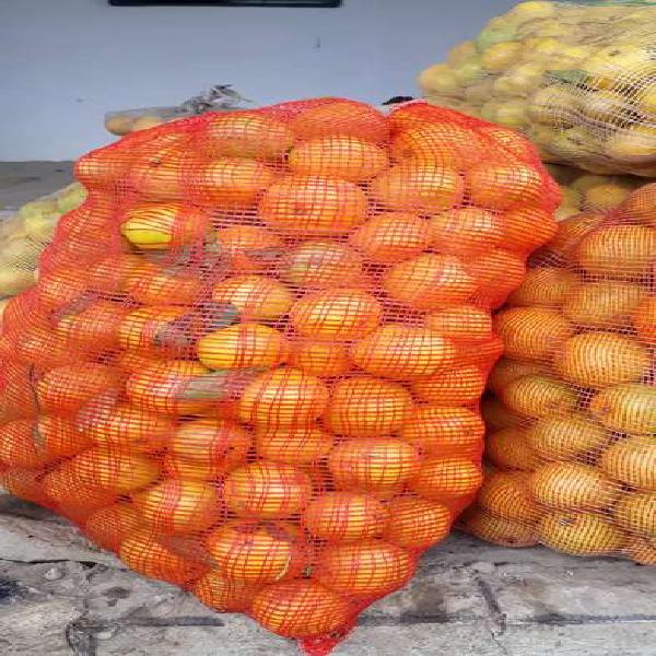 Bultos de naranja a $20.000