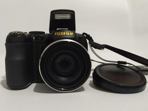 Cámara Digital Semi-profesional Fujifilm Finepix S2800hd