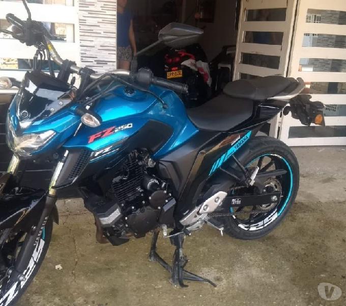 Vendo moto yamaha 250 modelo 2019 full inyección