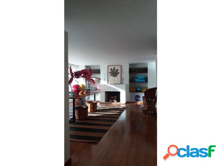 ARRIENDO:APARTAMENTO:REFUGIO:240M2