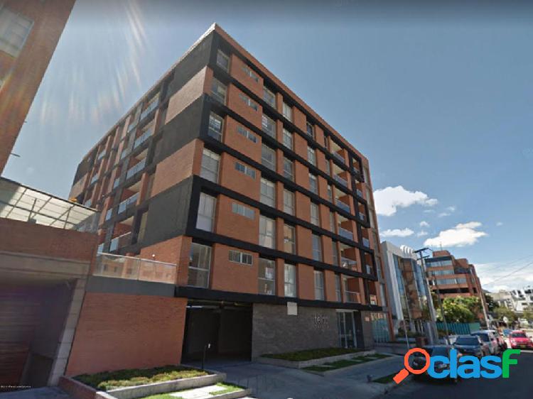 Apartamento en Arriendo Chico Navarra 20-1186 ACFM