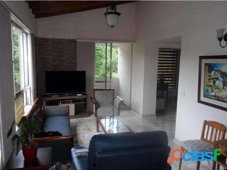 Apartamento en venta en Los Colores-Medellin