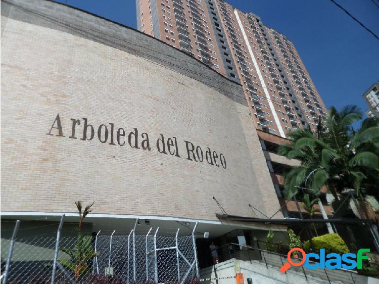 Arriendo Apartamento Arboleda del Rodeo