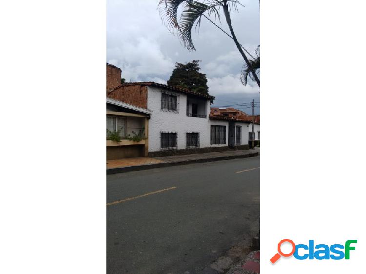 Casa Medellín Floresta Se vende