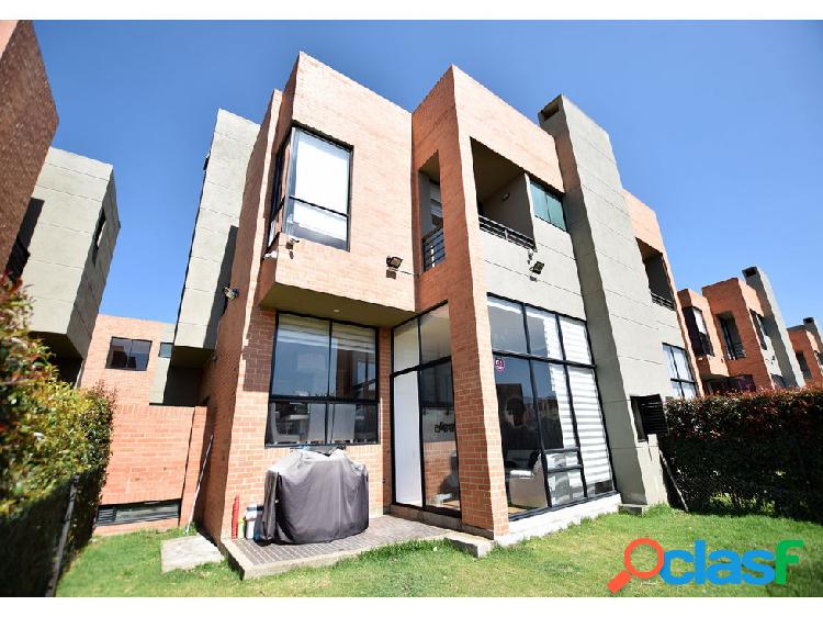 Casa en Venta en Arrayanes, Bogotá