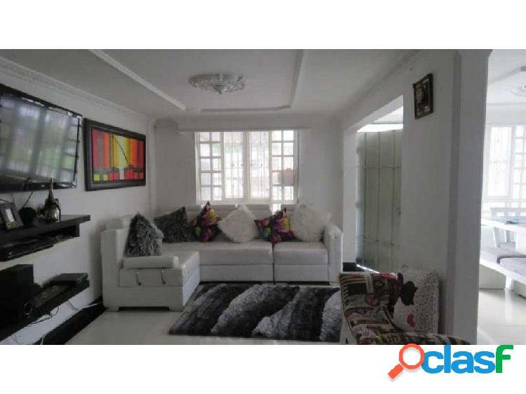 EXCELENTE CASA VENTA EN LIMONAR