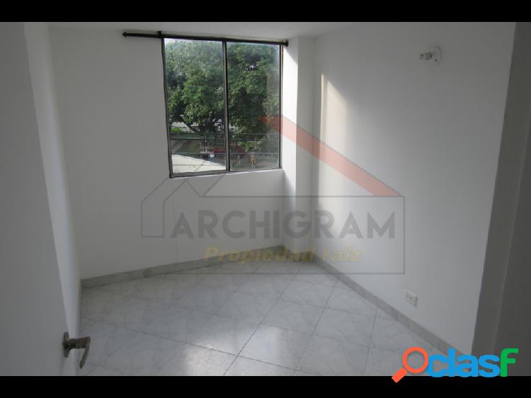 Excelente apartamento en venta en Calasanz