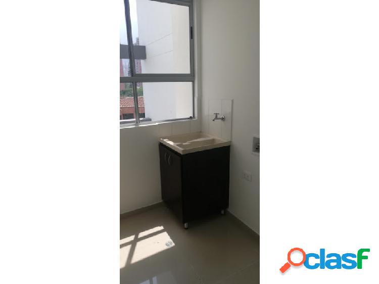 SE ARRIENDA APARTAMENTO EN MEDELLIN CASTROPOL