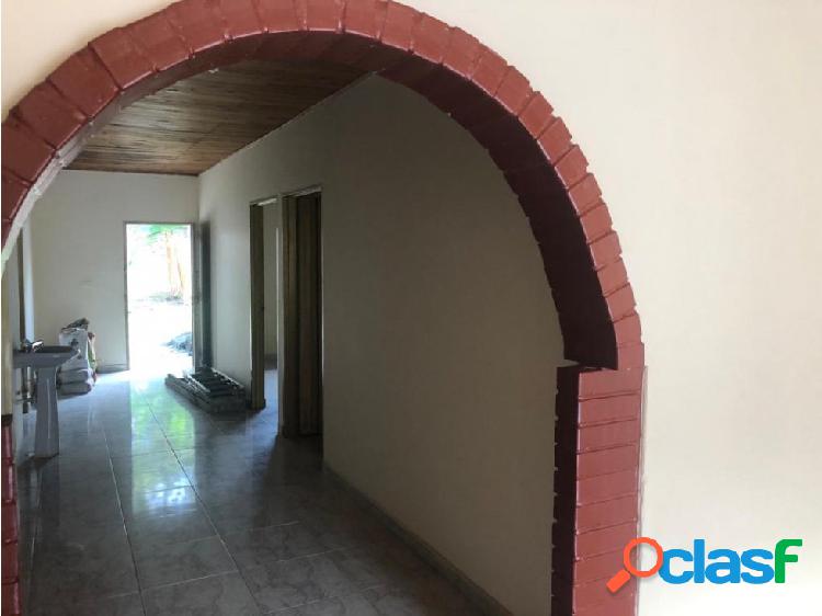 SE VENDE CASA EN ROZO