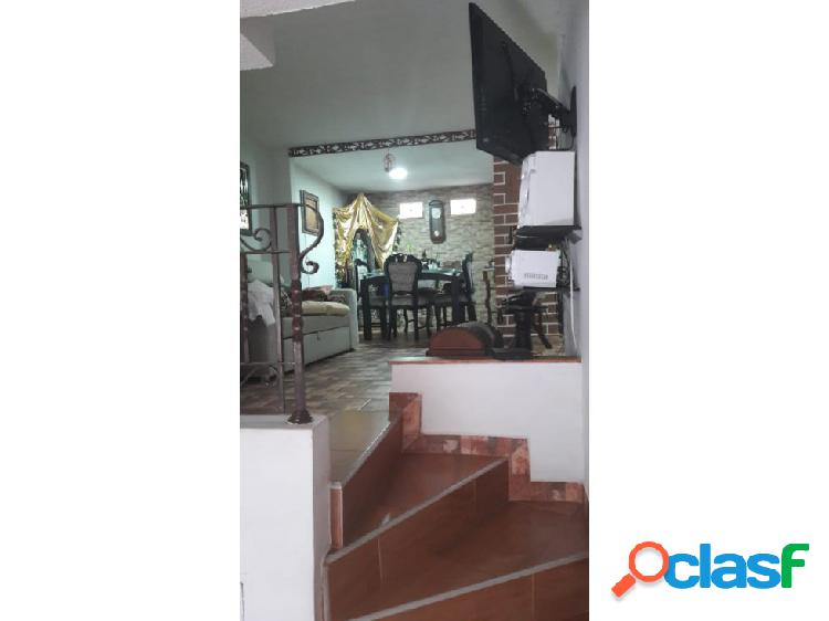 SE VENDE CASA UNIFAMILIAR EN ENVIGADO LA PAZ