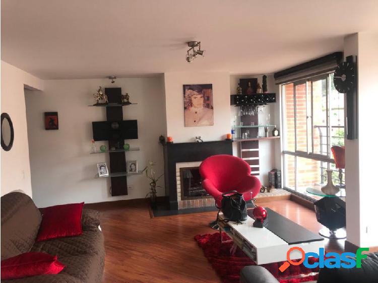 SE VENDE LINDO APARTAMENTO DUPLEX EN PALATINO