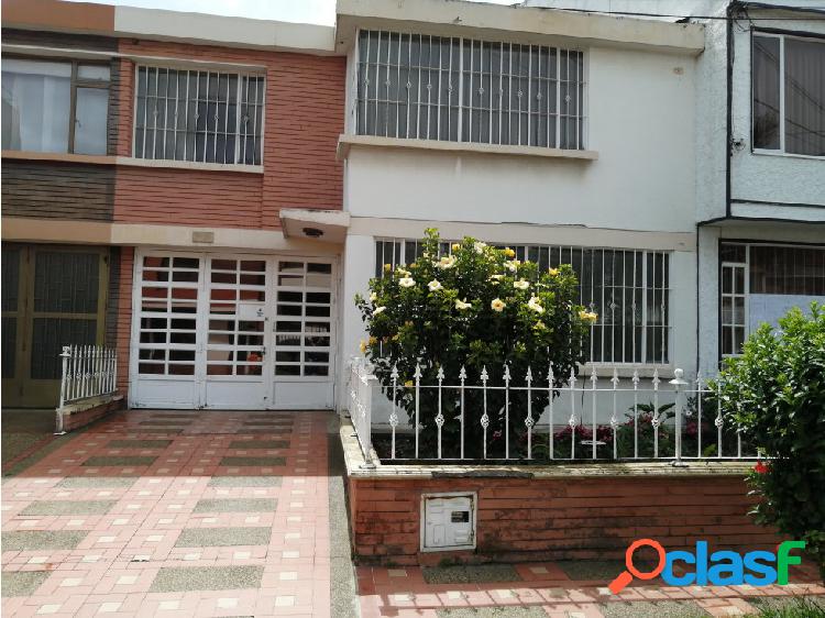 Se vende-Arrienda casa Algarra 3 Zipaquirá