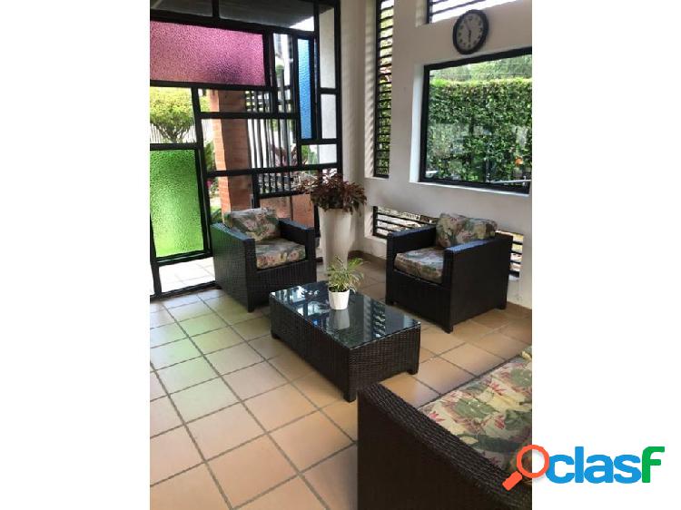 VENDO APARTAMENTO EN LA HACIENDA SUR CALI 1PSO (CQ)