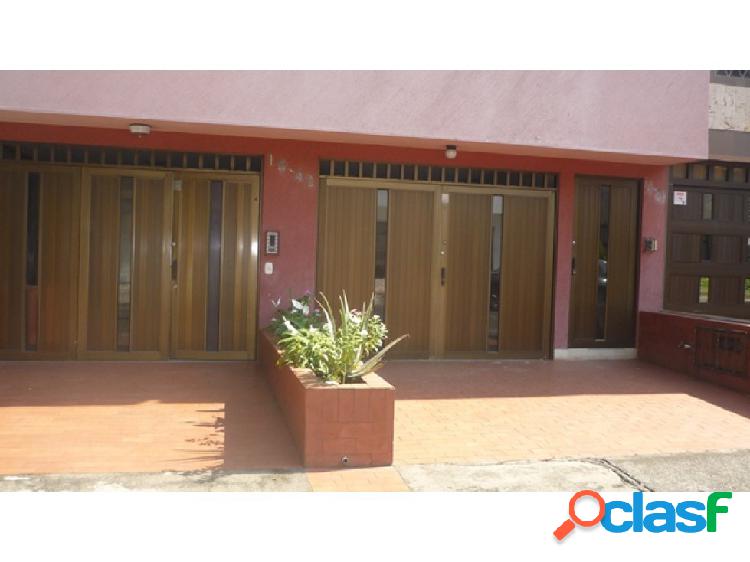 VENTA CASA BIFAMILIAR INGENIO III