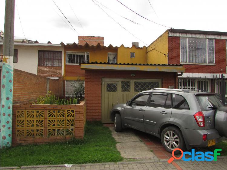 VENTA CASA EN BARRIO ÁLAMOS - ALAMEDA.