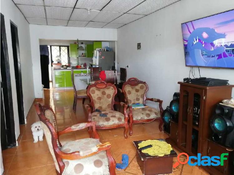 VENTA DE CASA EN CIUDAD DORADA