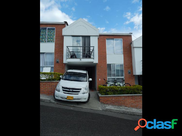 VENTA DE CASA EN DOS QUEBRADAS RISARALDA