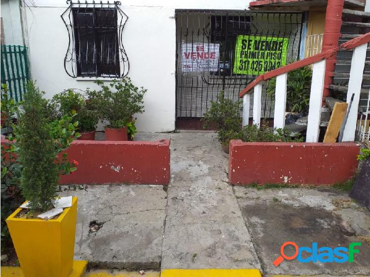 VENTA DE CASA EN PROP. HORIZONTAL (PRIMER PISO)