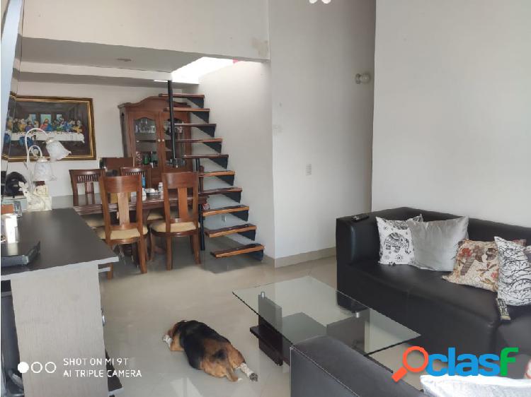 Vendo Casa Quinto Piso Área 85 m² Serramonte en Bello