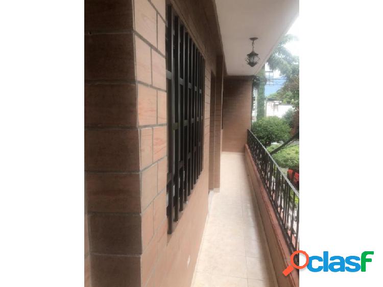 Vendo casa de 141 m2 La Magnolia Envigado