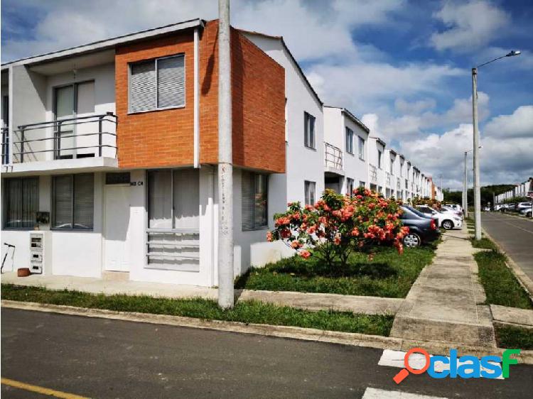 Vendo hermosa casa en sol de Galicia Pereira