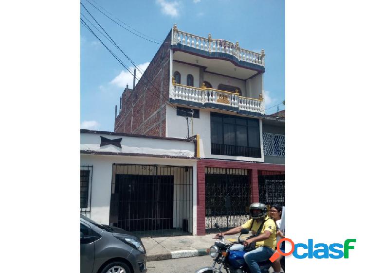 Venta Casa Multifamiliar en El Jardín, Cali 763.