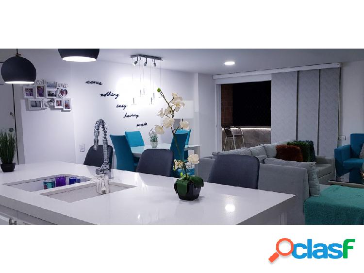 Venta de apartamento moderno en sector El Portal, Envigado