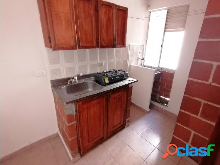 APARTAMENTO EN ARRIENDO EN EL CENTRO COD 5803