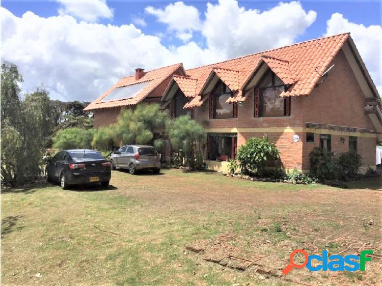 CASA CAMPESTRE EN VENTA EN LA VARIANTE PALMAS ENVIGADO