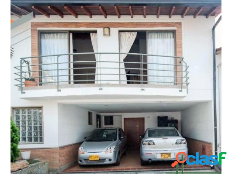 Casa en venta Envigado Loma del Chcoho