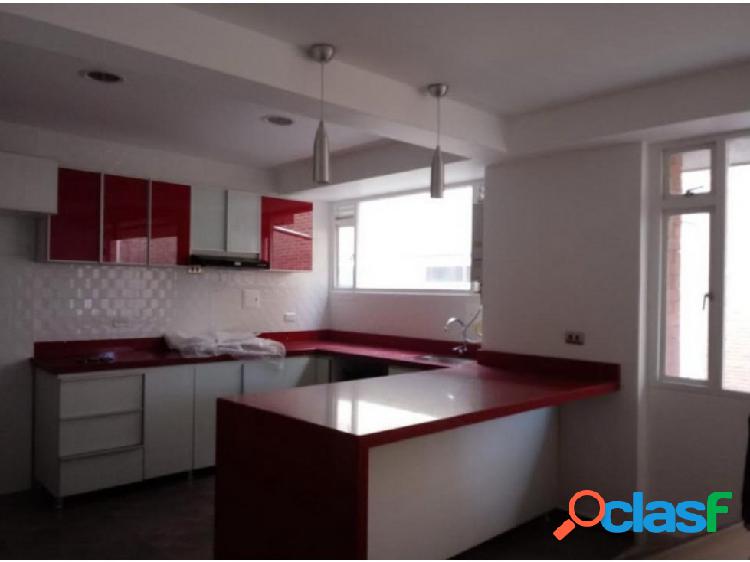 Venta Apartamento, Ubicado Santa Paula