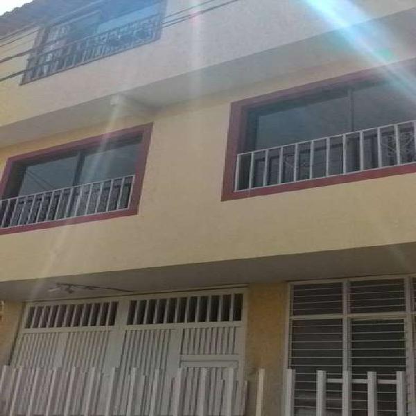 ALQUILO APARTAMENTO ALFEREZ REAL JAMUNDI SEGUNDO PISO